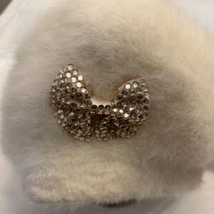 Vintage, unbranded women’s Angora hat one size